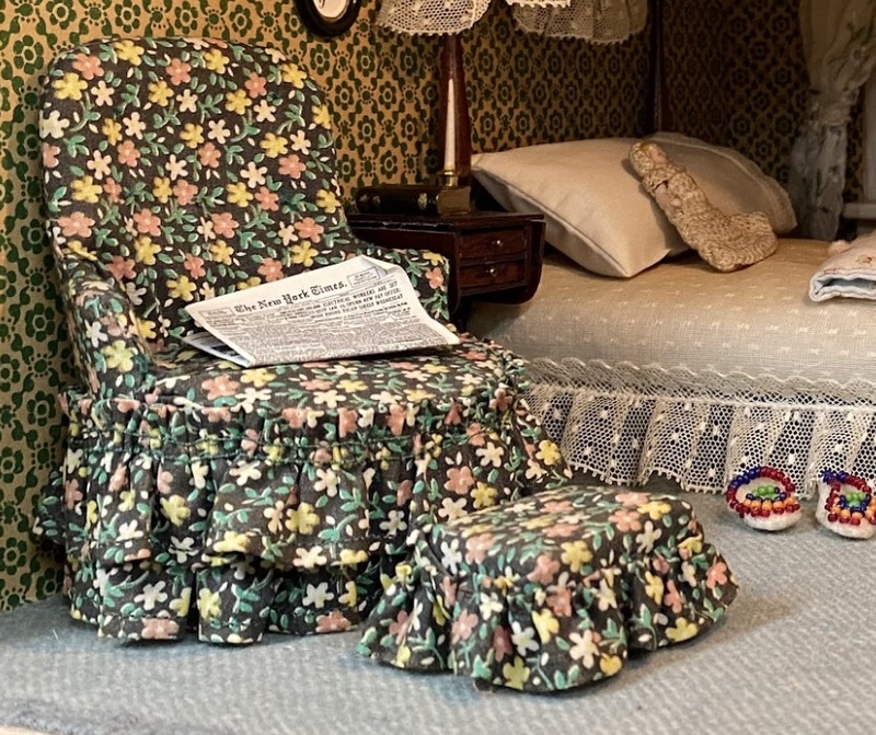 floralchaircb.jpg