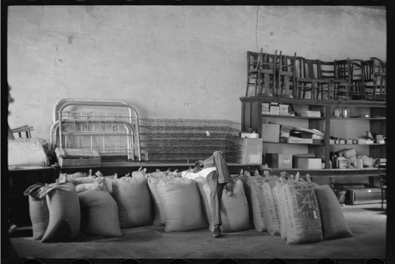 storemen2.jpg
