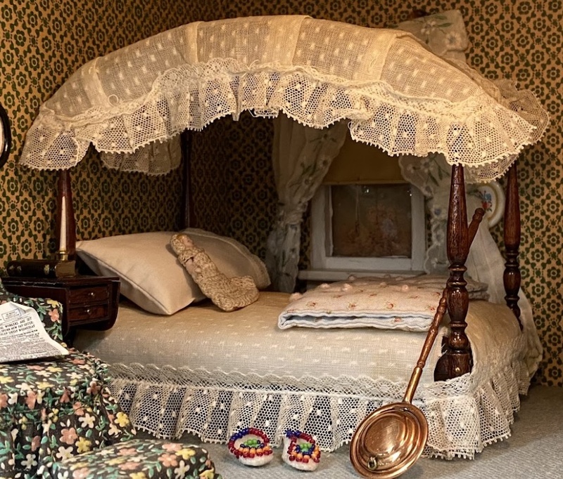 colonialbedcanopy.jpg