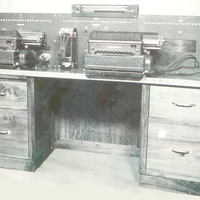 Purple_cipher_machine_analog_bw_photo_NCM.jpg