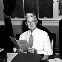 1939starkphotograph.jpg